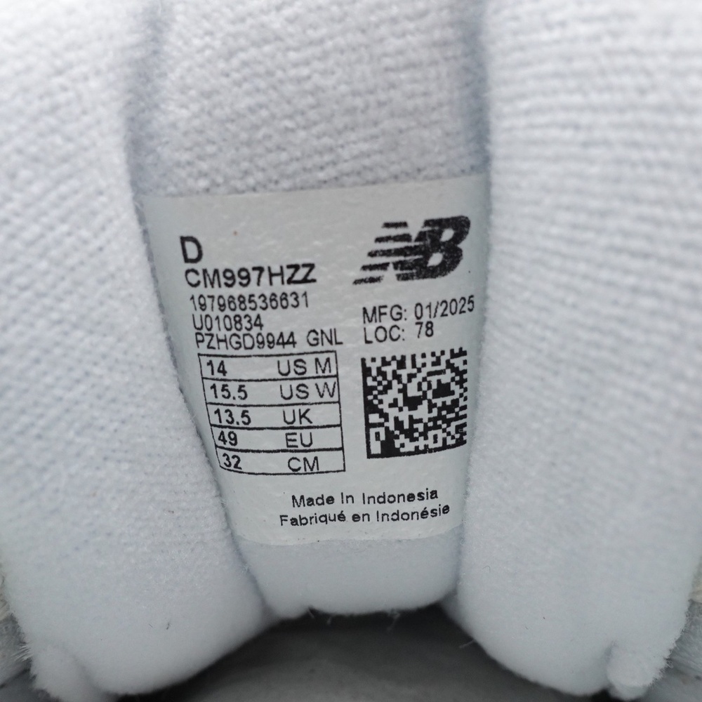 NEW Men's New Balance 997H Cordura Sneakers CM997HZZ Beige/White - Picture 11 of 12